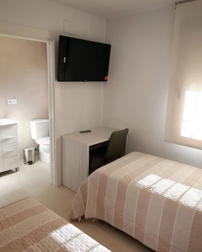hostal3 - toril